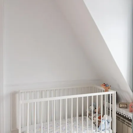 Lovely Cocoon With A Pleasant View Of Sacre-coeur *